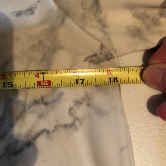 August 1 eight pullover, cream/gray, xs - Picture 7 of 10